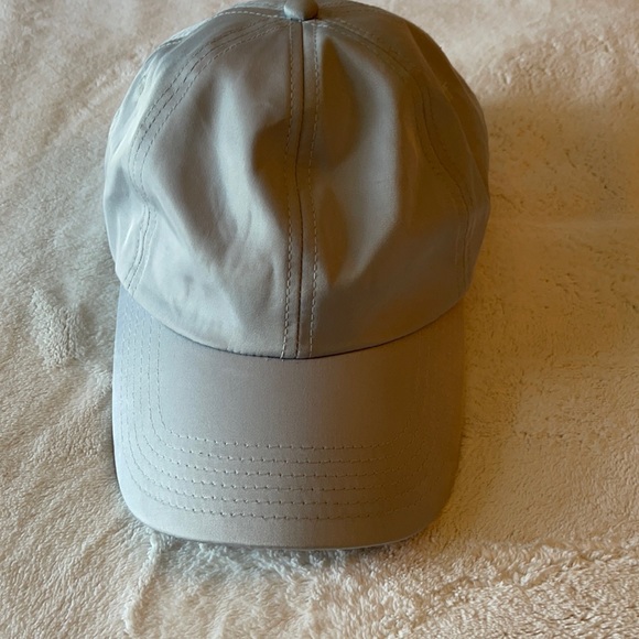 CALIA by Carrie Underwood Accessories - CALIA women’s hat- silver